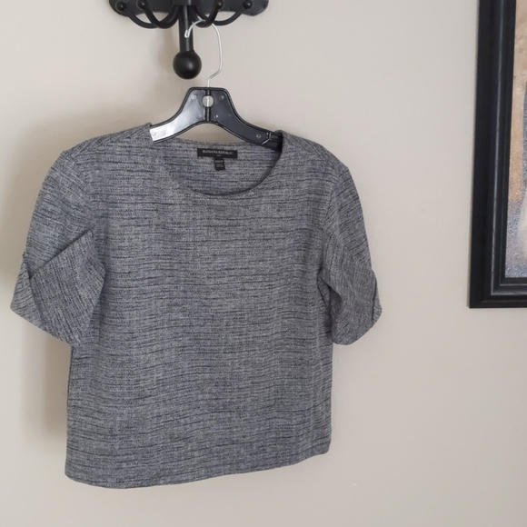 Banana Republic Tops - PRICE DROP! Banana Republic Petite Top